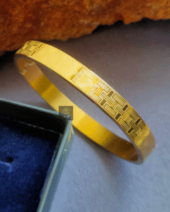 Thea's Openable Bangle for Men