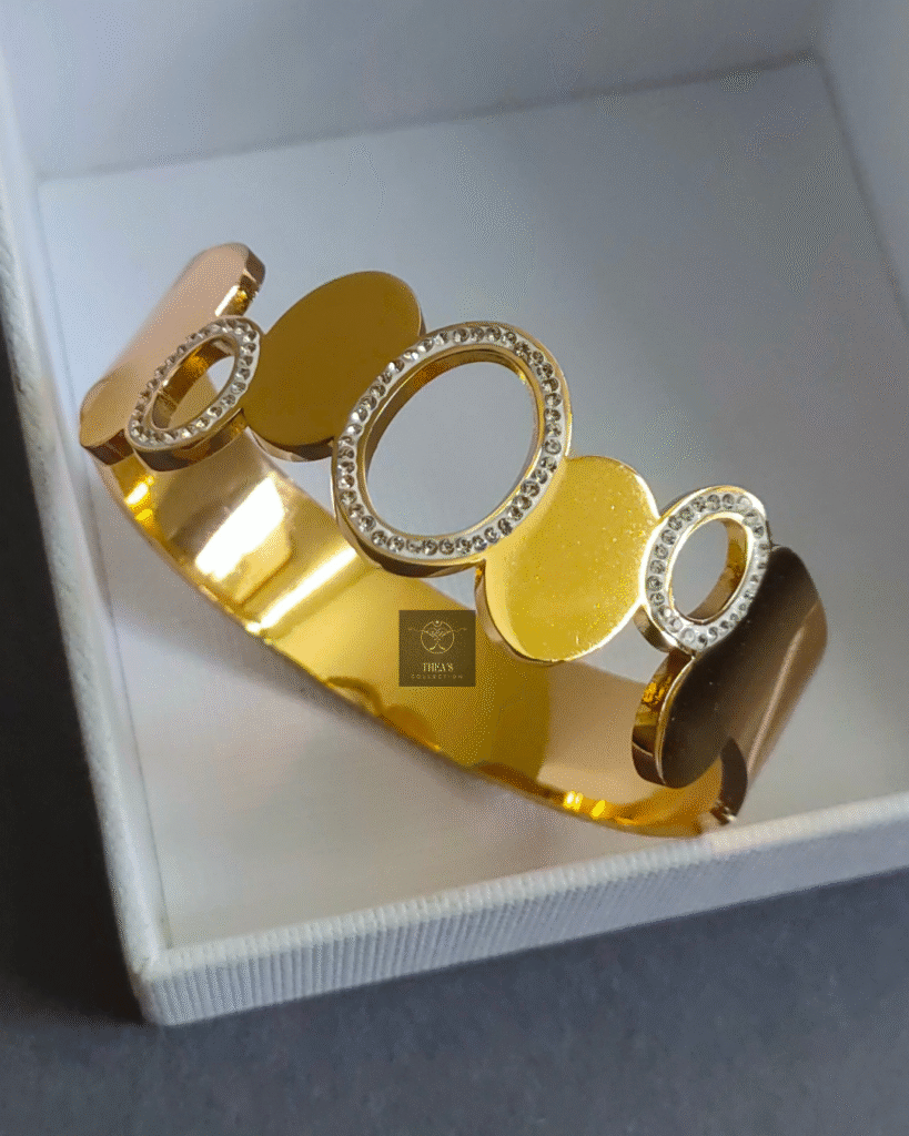 Thea's Contemporary Design Openable Bangle