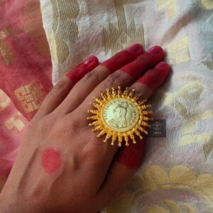 Thea's Ginni Adjustable Statement Ring