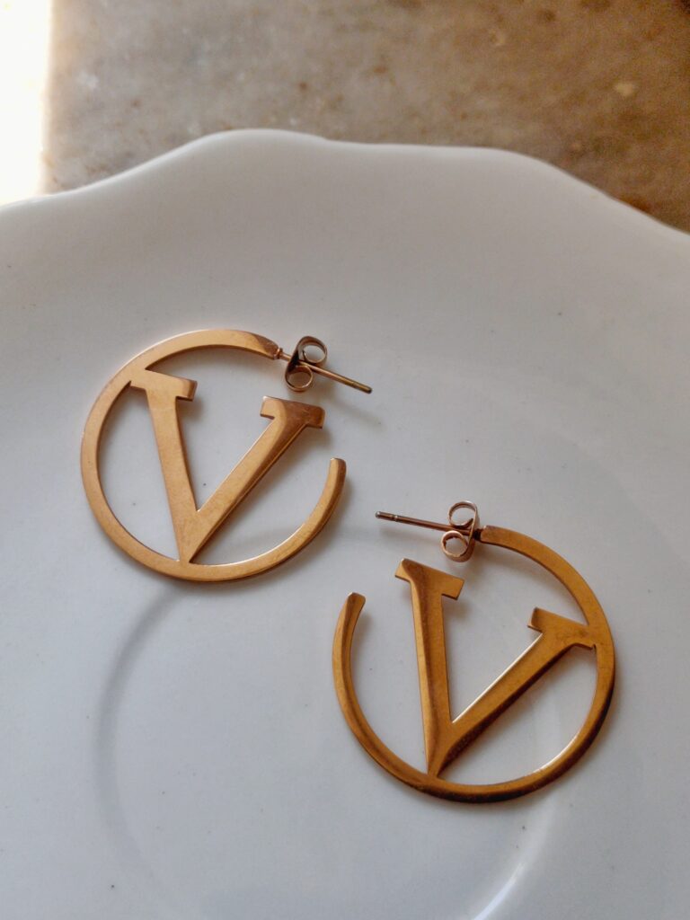 Thea's V Shaped Hoop Earrings