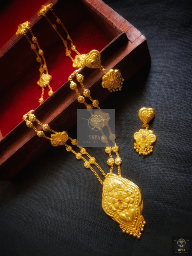 Thea's Traditional Sabeki Necklace Set