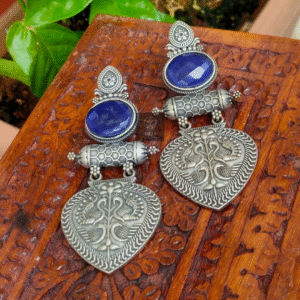 Thea's Silver Look-Alike Danlgers with Monalisa Stone