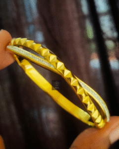 Thea's Infinity Designed Openable Anti Tarnish Bangle