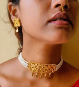 Thea's Gold-Plated Pearl Choker Set