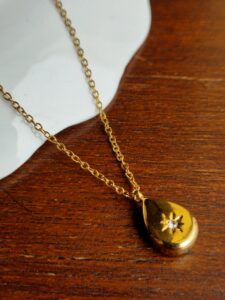 Thea's Anti Tarnish Tear Drop Shaped Pendant Necklace