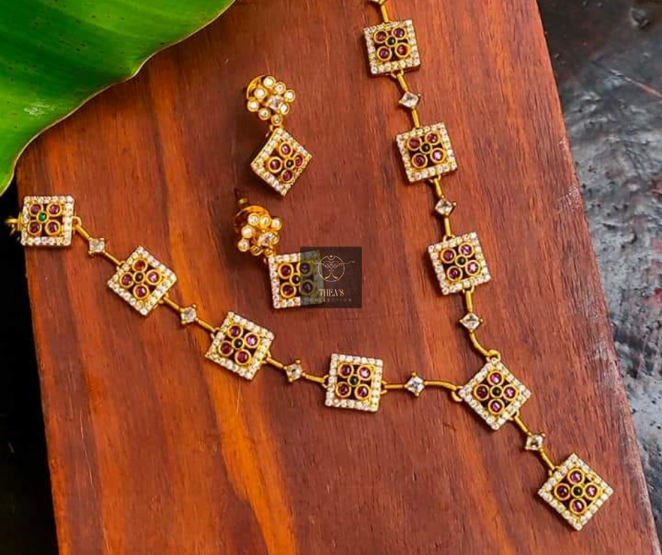 Thea's Temple Necklace Set with Panchi Kundan