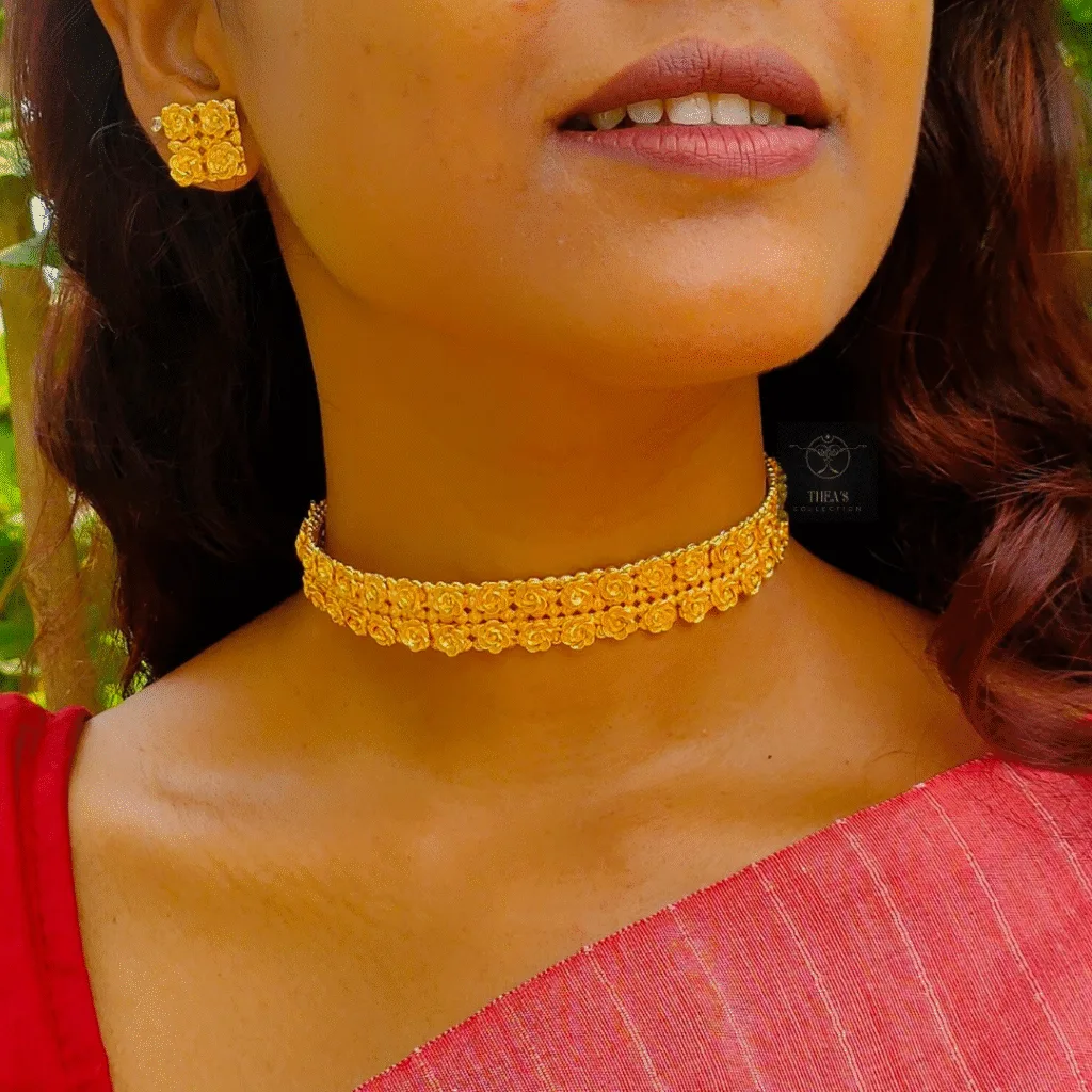 Thea's Minimal Floral Designed Gold-Plated Choker Set