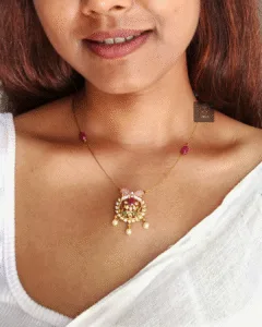 Thea's Temple Pendant Invisible Chain Necklace