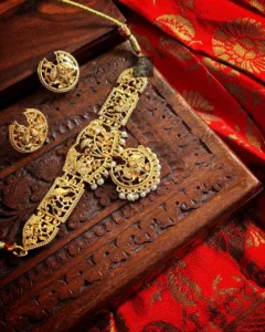 Thea's Exquisite Hand-Crafted Necklace Set