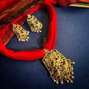 Thea's Divine Vines Sabeki Pendant Necklace