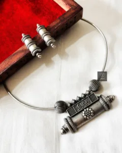 Thea's Banjara Hashuli Necklace Set