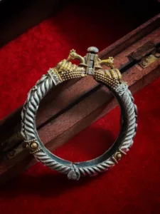 Thea's Heritage Royal Screw Bangle