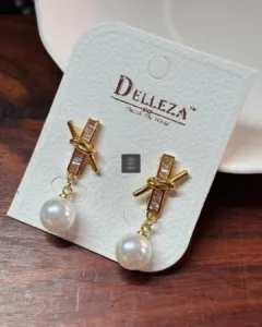 Thea's Celeste Pearl Earrings