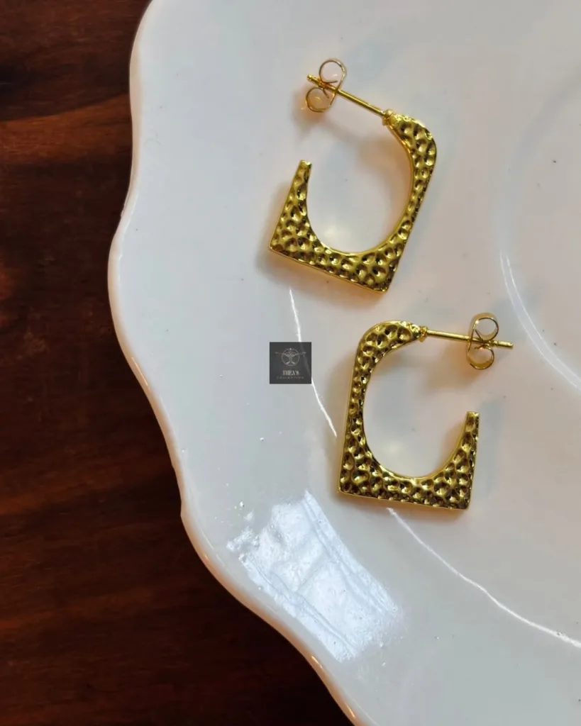 Thea's Aurum Hammered Hoops