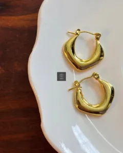 Thea's Luna Crest Hoops