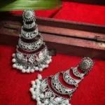 Thea's Vintage Aabroo Chandbali - view 1