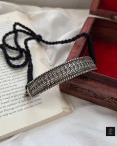 Thea's Mystic Swirl Choker