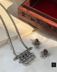 Thea's A Symphony of Silver & Colour